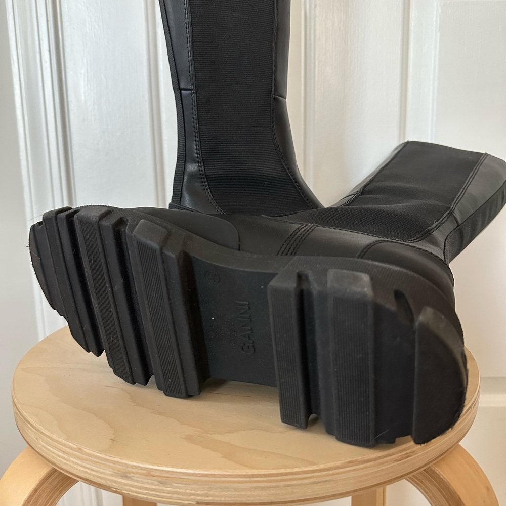 Ganni Knee High Leather Chelsea Boots Chunky Lug Sole Grunge Punk Edgy Black 10 - Picture 6 of 11